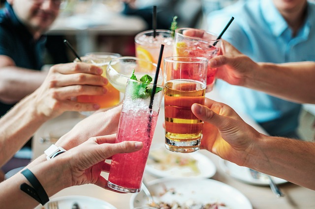 Noord Helder op Bloemlezing Hoeveel drank voorzie ik op mijn feestje? / communie